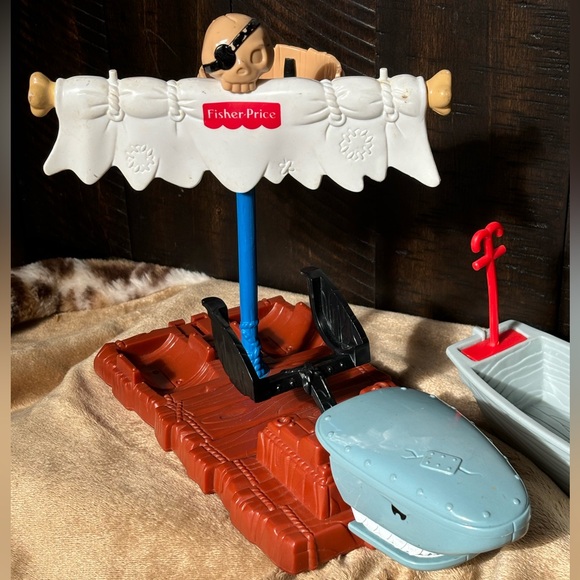 Fisher Price Great Adventures Shark Raft Boat And Pirate Ship Dinghy - Picture 2 of 10